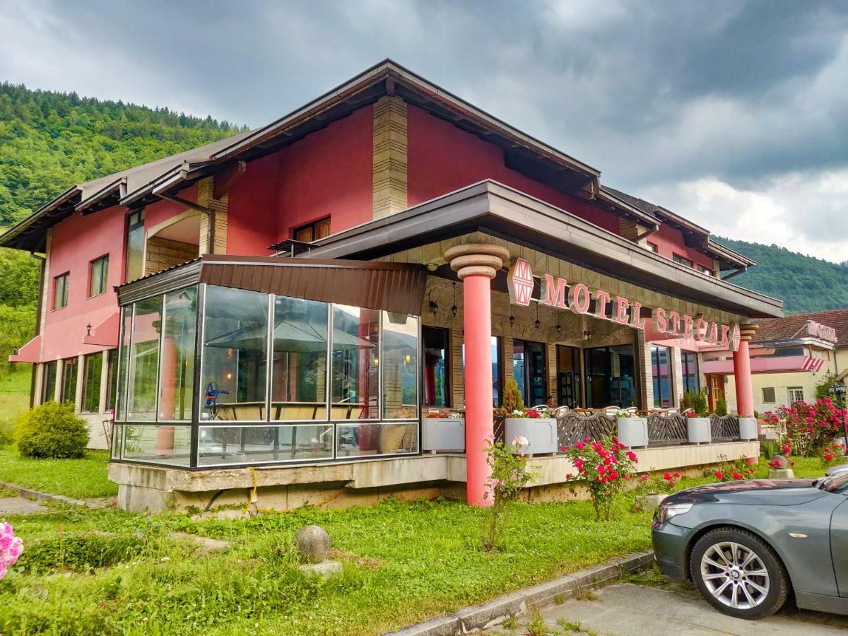 Motel Stecak 야이체 외부 사진